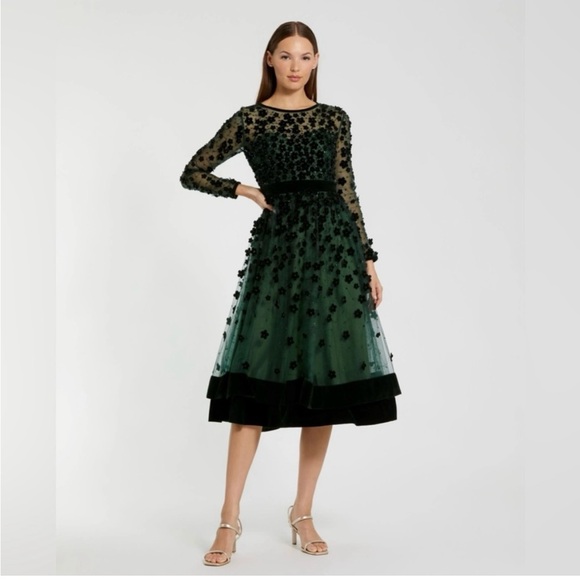 Mac Duggal Emerald Green Floral Embellished Fit and Flare Dress - Picture 1 of 4
